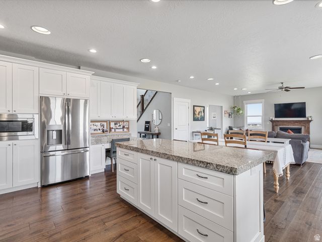 2558 MOUNTAIN GLEN RD, Erda, UT 84074