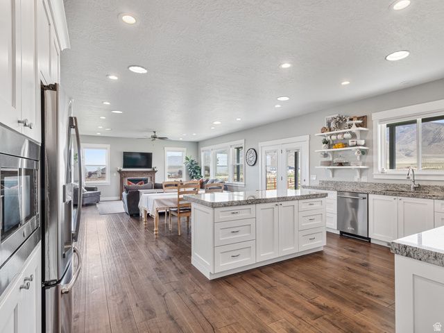 2558 MOUNTAIN GLEN RD, Erda, UT 84074