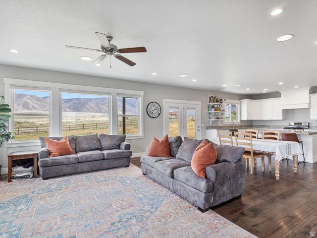 2558 MOUNTAIN GLEN RD, Erda, UT 84074