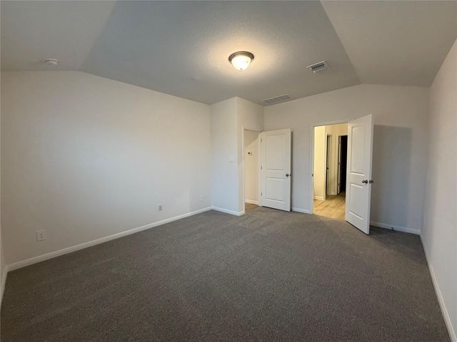 100 Honey Bee RD, Jarrell, TX 76537