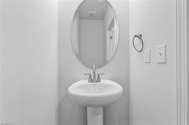 112 Lovefeast Drive, Advance, NC 27006