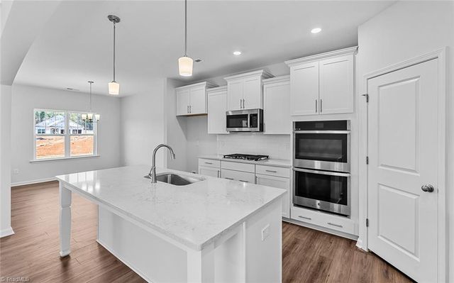 112 Lovefeast Drive, Advance, NC 27006