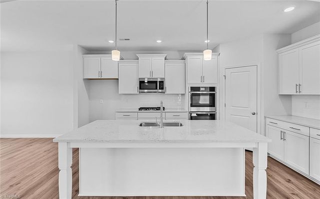 112 Lovefeast Drive, Advance, NC 27006