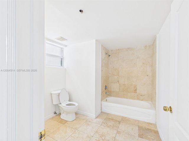 425 NE 30th St 604, Miami, FL 33137