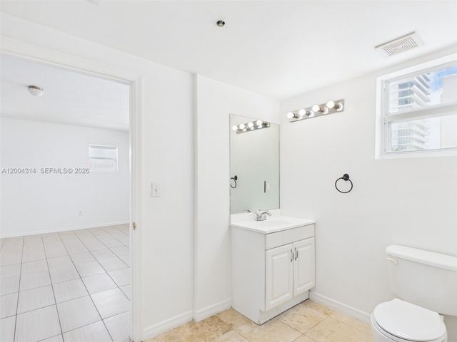 425 NE 30th St 604, Miami, FL 33137