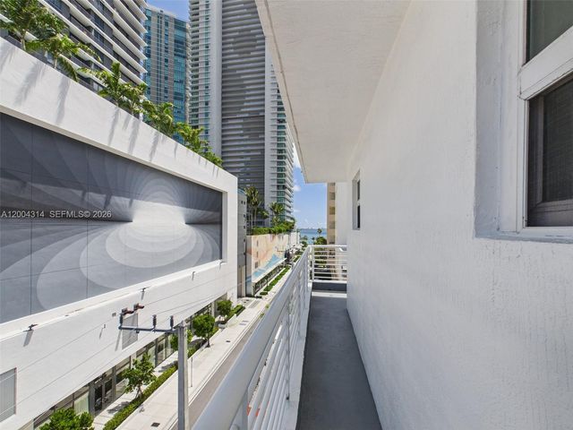 425 NE 30th St 604, Miami, FL 33137