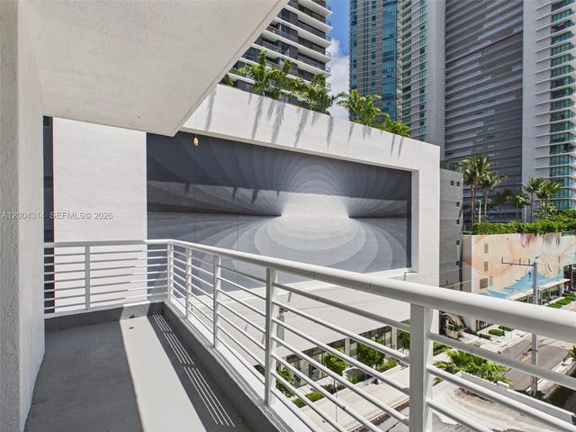 425 NE 30th St 604, Miami, FL 33137