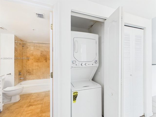 425 NE 30th St 604, Miami, FL 33137