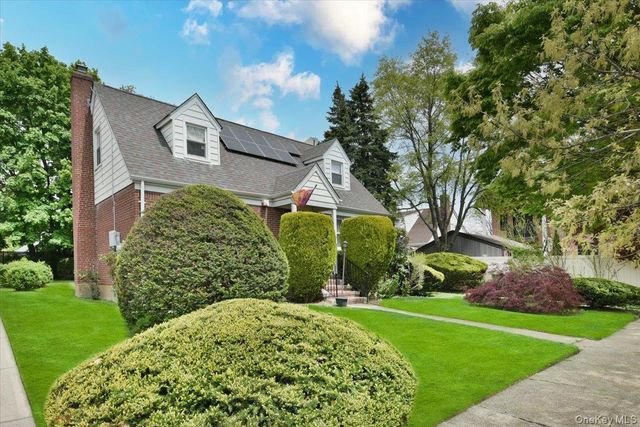246-35 85th Road, Bellerose, NY 11426