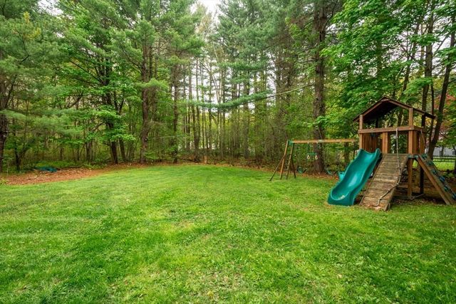35 Blueberry Lane, Reading, MA 01867
