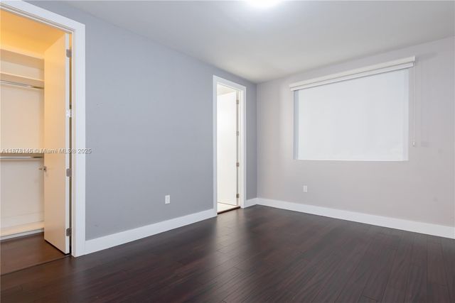 10050 NW 74th Ter, Doral, FL 33178