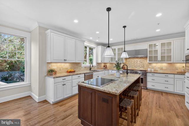 5011 RUGBY AVE, Bethesda, MD 20814
