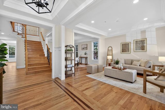 5011 RUGBY AVE, Bethesda, MD 20814