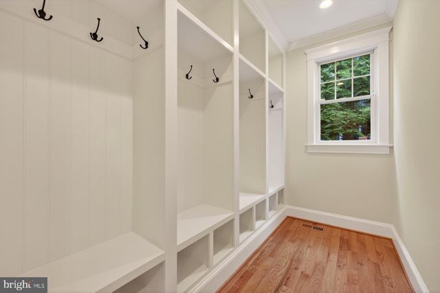 5011 RUGBY AVE, Bethesda, MD 20814