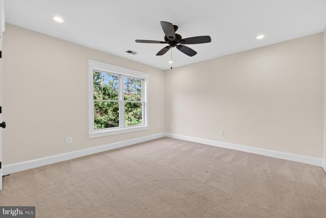 5011 RUGBY AVE, Bethesda, MD 20814