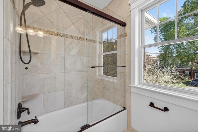 5011 RUGBY AVE, Bethesda, MD 20814