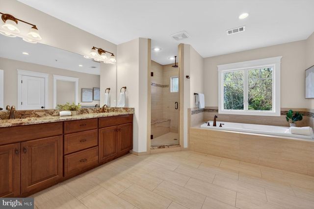 5011 RUGBY AVE, Bethesda, MD 20814