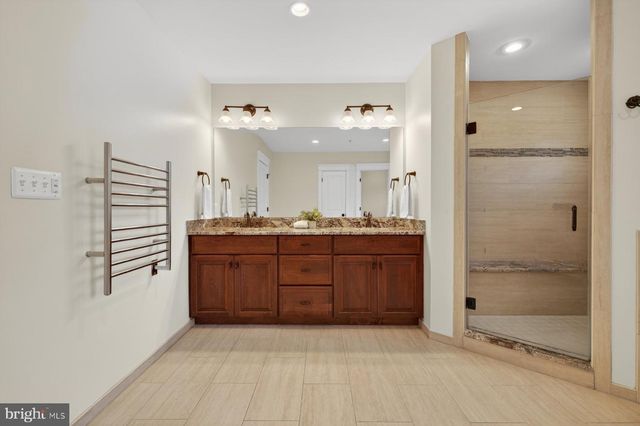 5011 RUGBY AVE, Bethesda, MD 20814