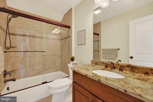 5011 RUGBY AVE, Bethesda, MD 20814