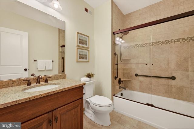 5011 RUGBY AVE, Bethesda, MD 20814
