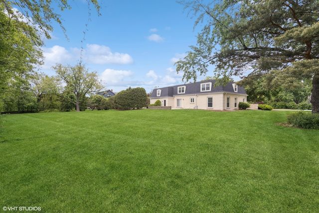 9 Kingston Drive, Oak Brook, IL 60523