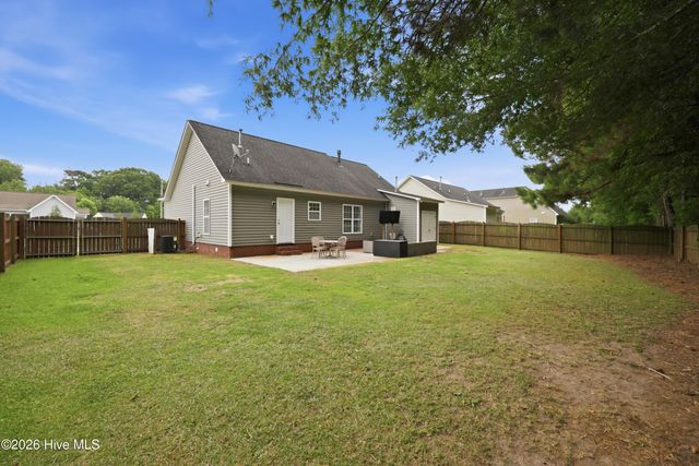 1248 Bristolmoor Drive, Winterville, NC 28590