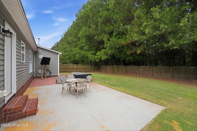 1248 Bristolmoor Drive, Winterville, NC 28590
