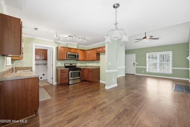 1248 Bristolmoor Drive, Winterville, NC 28590