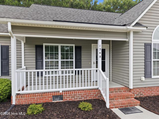 1248 Bristolmoor Drive, Winterville, NC 28590