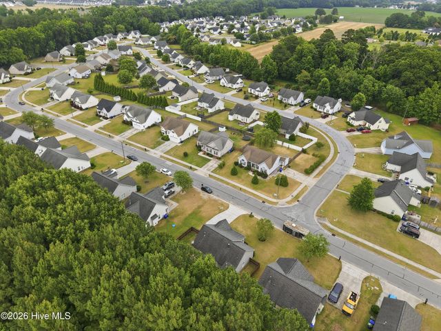1248 Bristolmoor Drive, Winterville, NC 28590