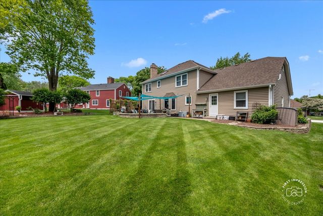 25W185 Setauket Avenue, Naperville, IL 60540