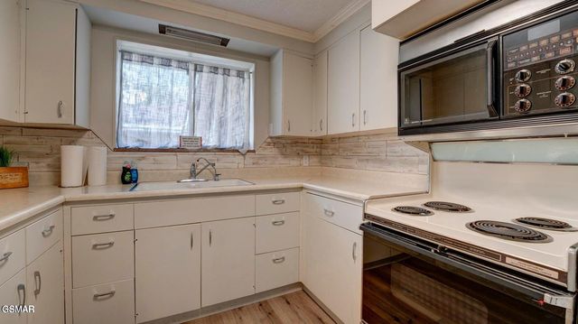 438 Cottage Drive, Gatlinburg, TN 37738