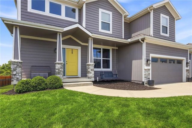 6416 N 142nd Street, Basehor, KS 66007
