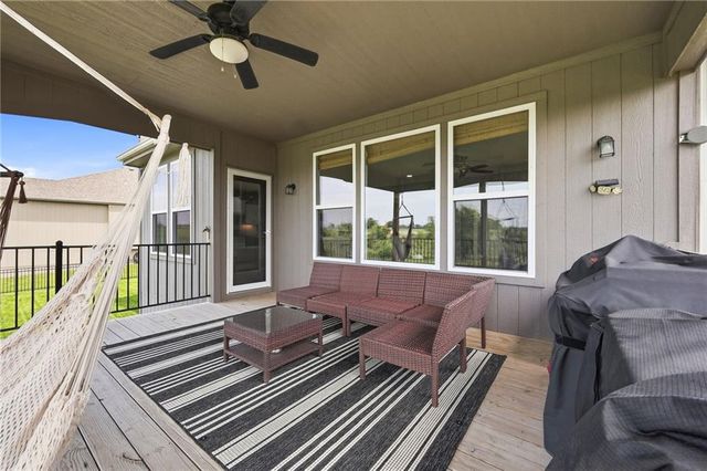 6416 N 142nd Street, Basehor, KS 66007