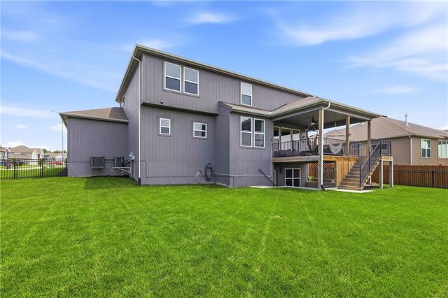 6416 N 142nd Street, Basehor, KS 66007