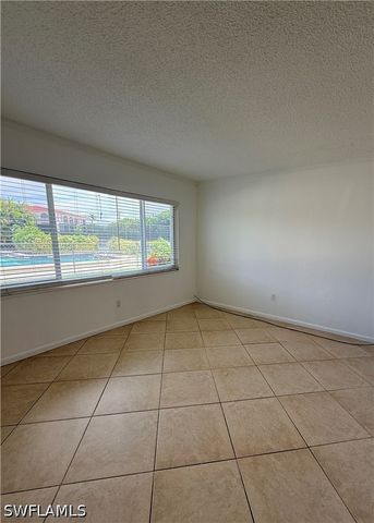 3250 10th ST N B2, Naples, FL 34103