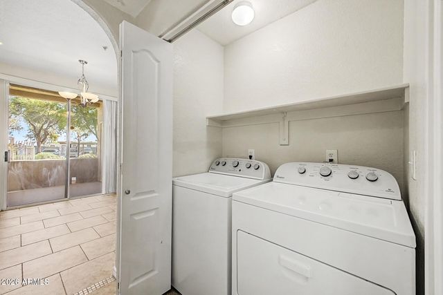 2929 W YORKSHIRE Drive 1120, Phoenix, AZ 85027