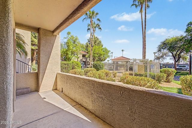 2929 W YORKSHIRE Drive 1120, Phoenix, AZ 85027