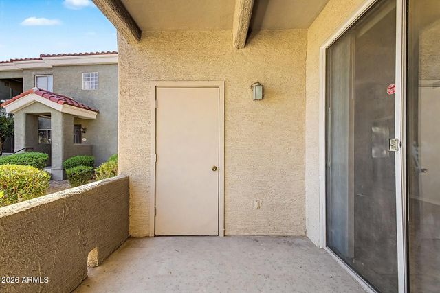 2929 W YORKSHIRE Drive 1120, Phoenix, AZ 85027