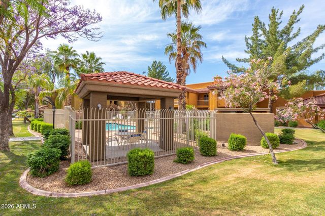 2929 W YORKSHIRE Drive 1120, Phoenix, AZ 85027