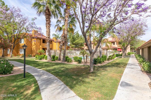 2929 W YORKSHIRE Drive 1120, Phoenix, AZ 85027