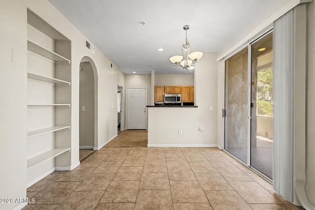 2929 W YORKSHIRE Drive 1120, Phoenix, AZ 85027