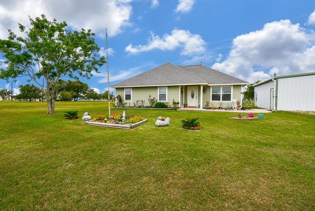 56 Buckskin Drive, Palacios, TX 77465