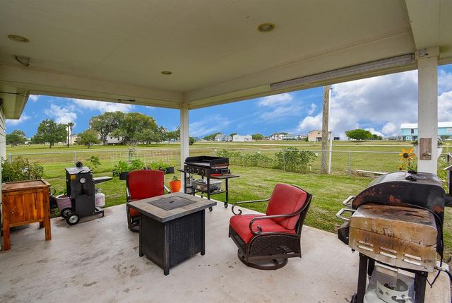 56 Buckskin Drive, Palacios, TX 77465