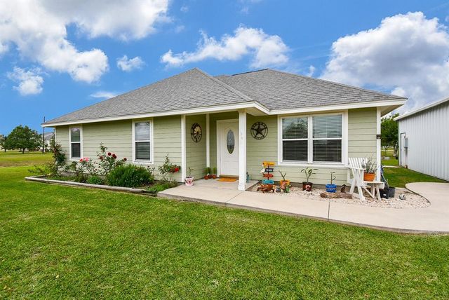 56 Buckskin Drive, Palacios, TX 77465