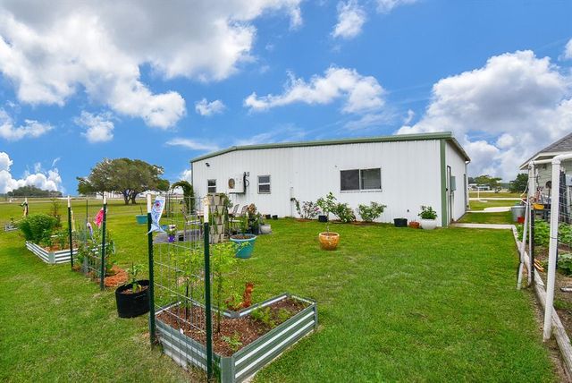 56 Buckskin Drive, Palacios, TX 77465