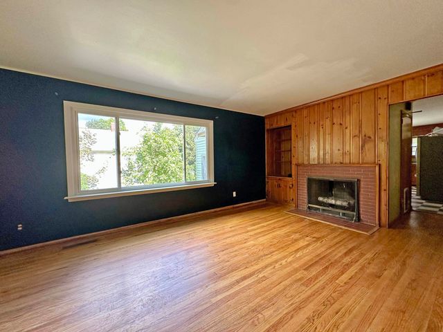 145 Belmont Avenue, Brattleboro, VT 05301