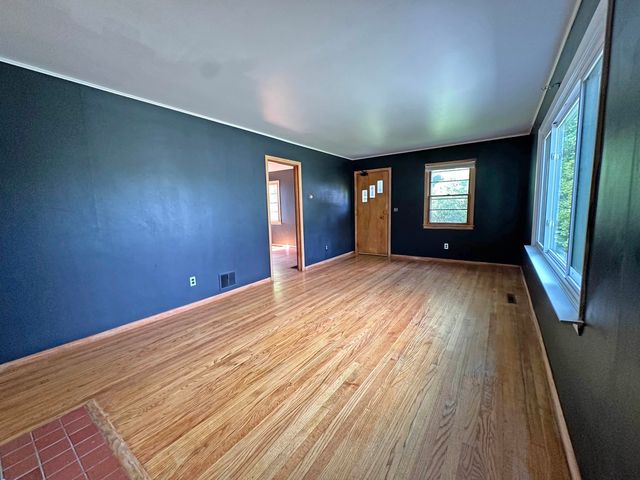 145 Belmont Avenue, Brattleboro, VT 05301