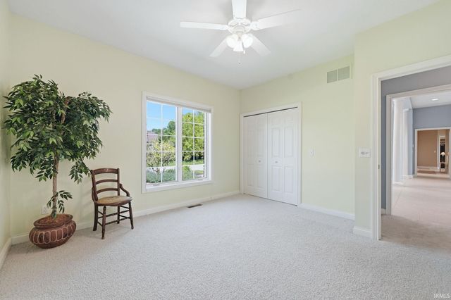 527 Chestnut Hills Parkway, Fort Wayne, IN 46814