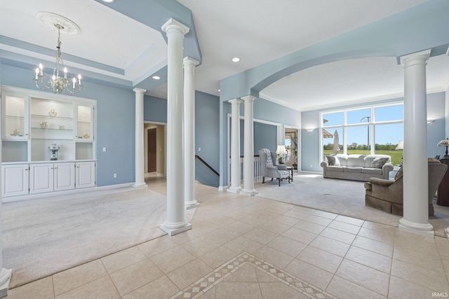 527 Chestnut Hills Parkway, Fort Wayne, IN 46814